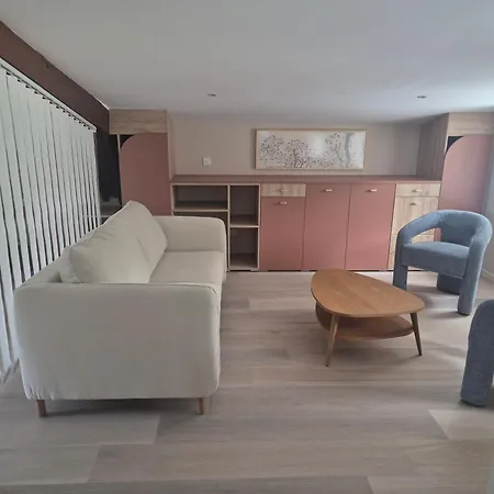 La Maison Du Moulin בית נופש